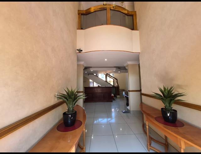 549M² OFFICE TO LET IN SUNNINGHILL